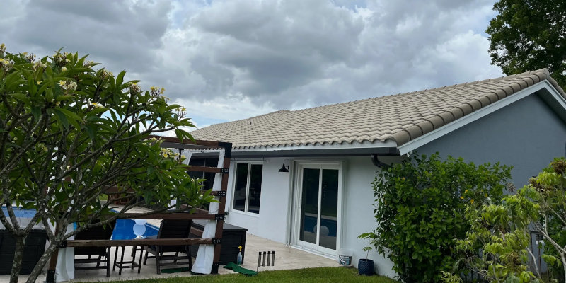 Exterior House Cleaning in Coral Springs, Florida