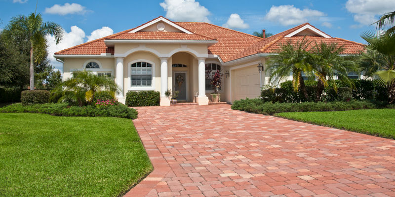 Driveway Cleaning in Coral Springs, Florida